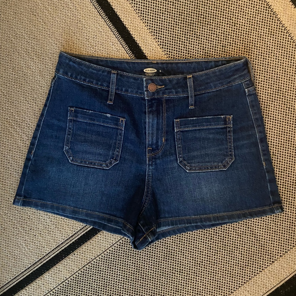 Old Navy patch work pocket shorts, Size 4